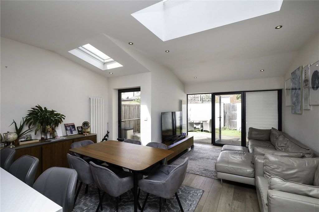 Property photo 1 of 15 Picture No. 06