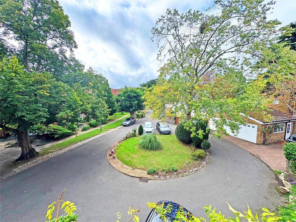 Property photo 2 of 14 Picture No. 10