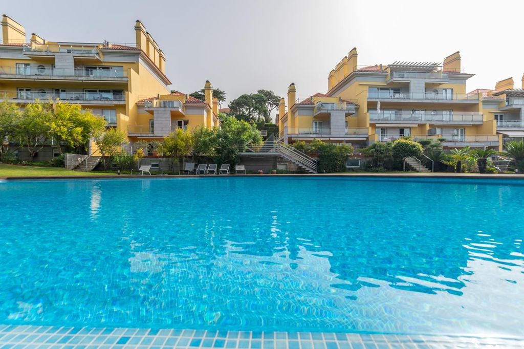 Property photo 2 of 32