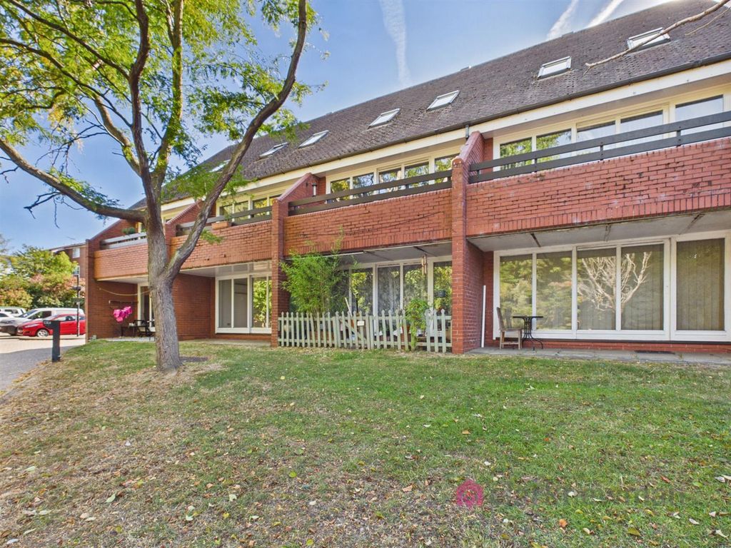 Property photo 1 of 16 Rear Of Block