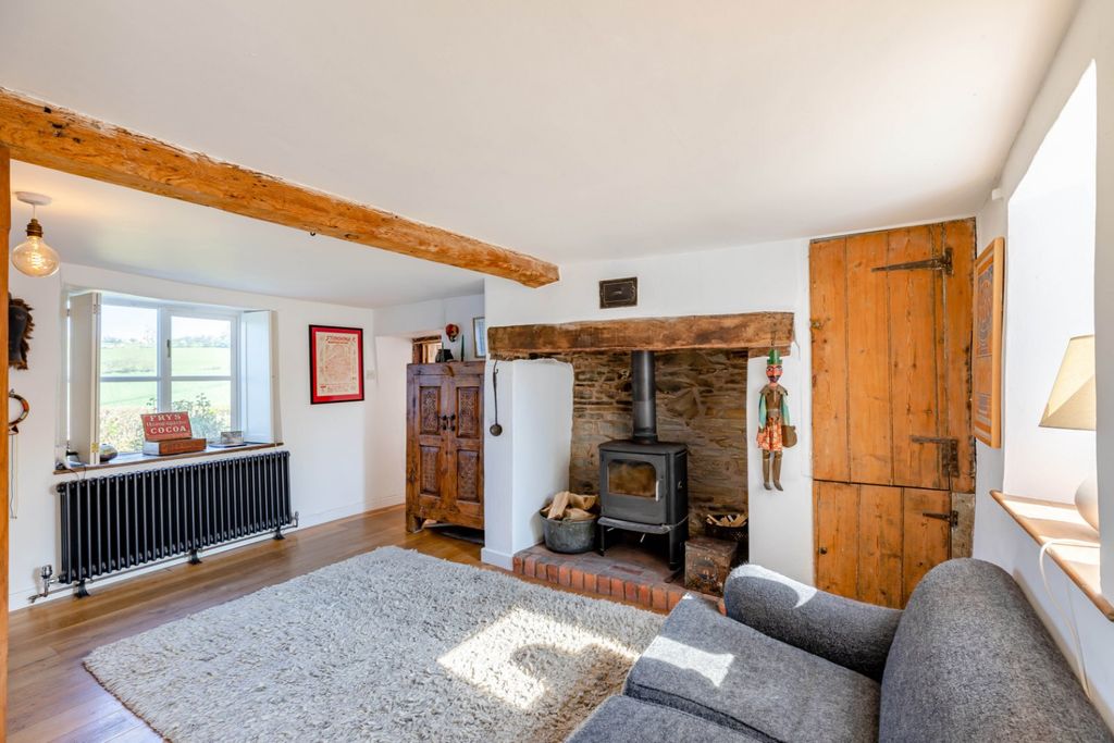 Property photo 3 of 18 Picture No. 08
