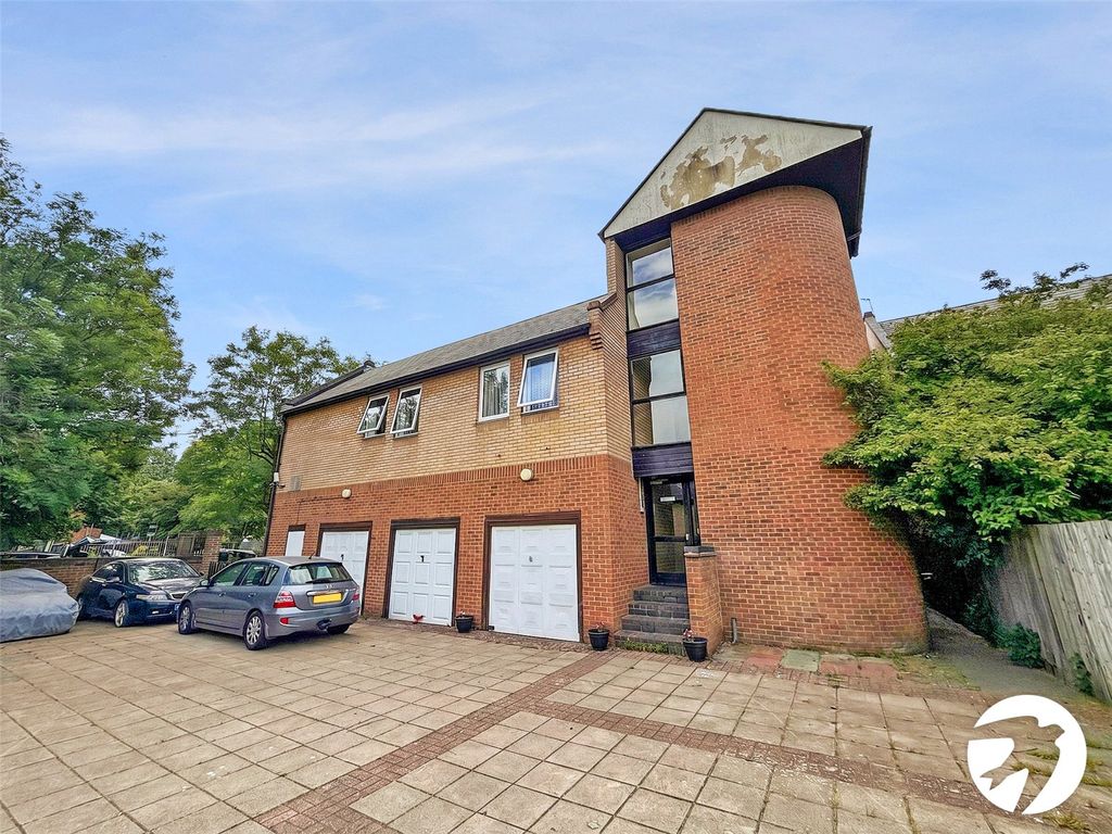Property photo 1 of 10 Picture No. 14