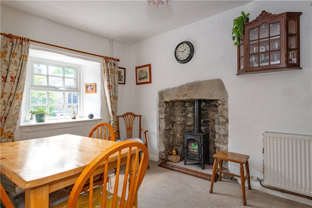 Property photo 3 of 14 Dining Area