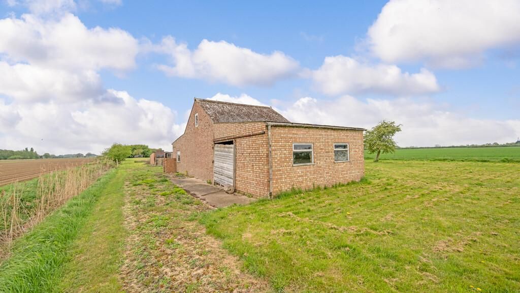 Property photo 2 of 24 Photo 2
