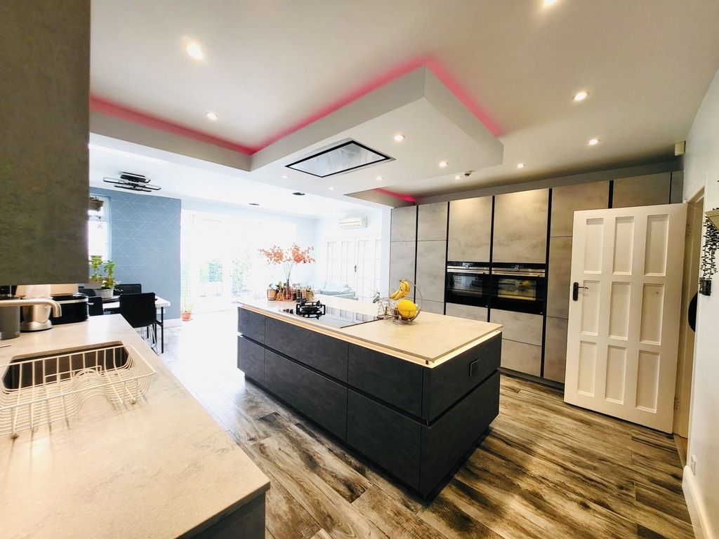 Additional image 5 of 5 bed detached house for saleHazel Gardens, Edgware HA8