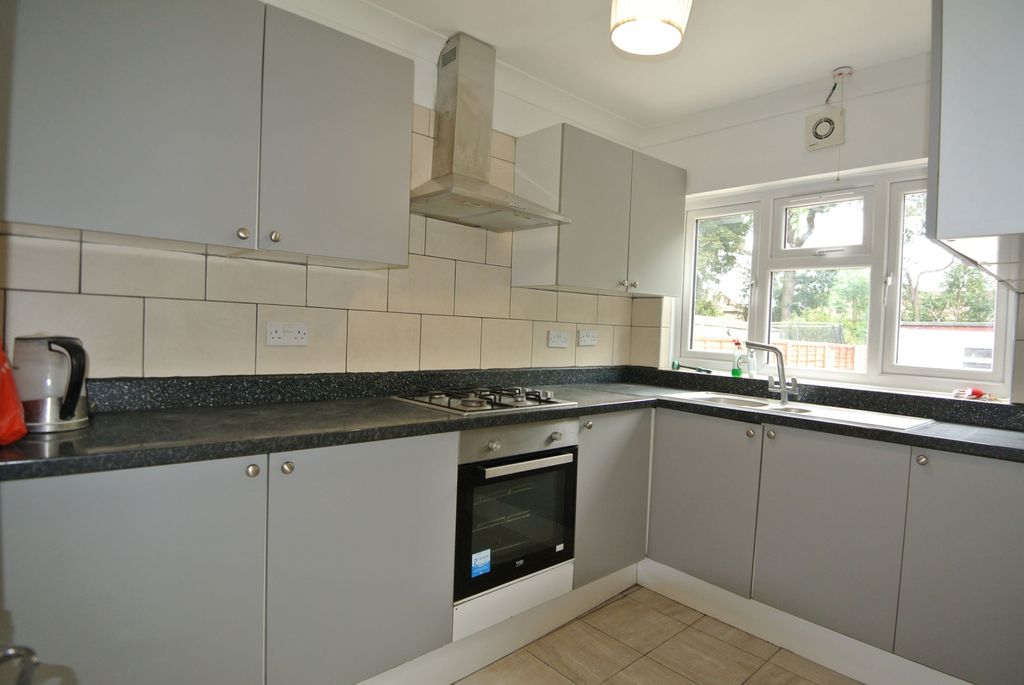 Property photo 3 of 12 Gallery