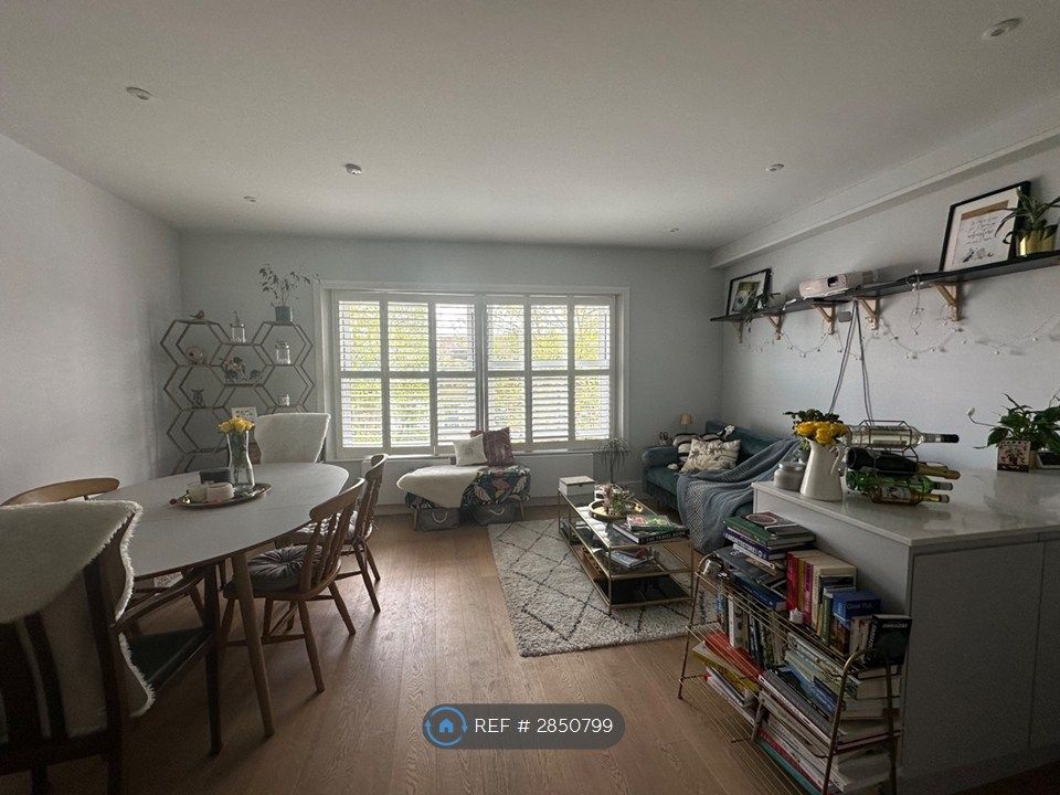 Property photo 2 of 17 Lounge/ Kitchen