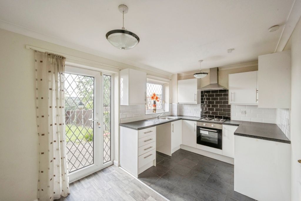 Property photo 2 of 23 Pbox-Img.Jpg