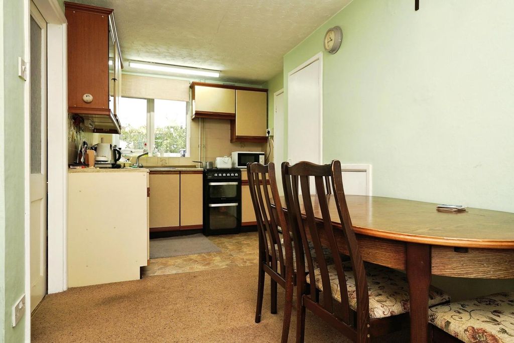 Property photo 3 of 18 Pbox-Img.Jpg