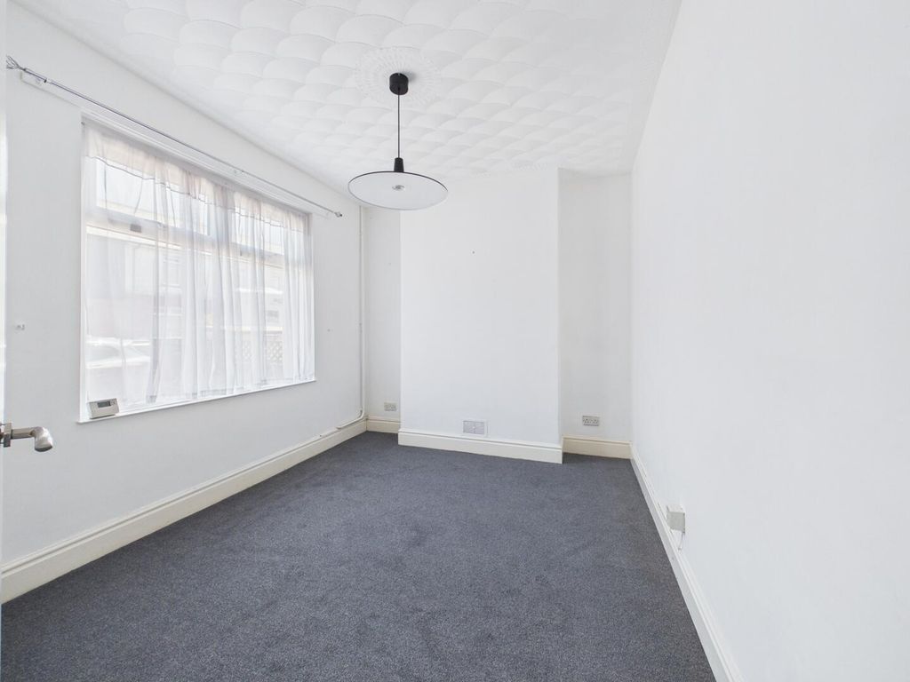 Property photo 3 of 12 Living Room