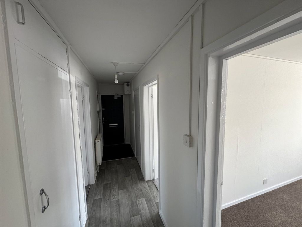 Property photo 2 of 13 Picture No. 22