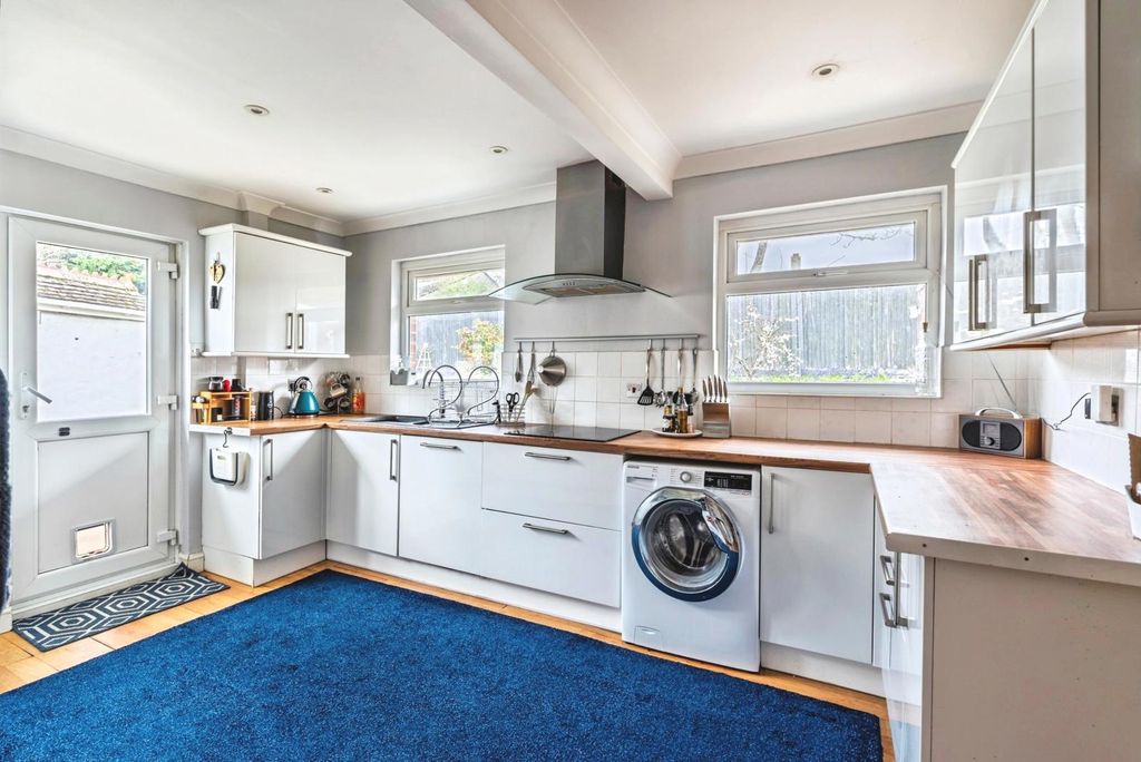 Property photo 3 of 21 Pbox-Img.Jpg