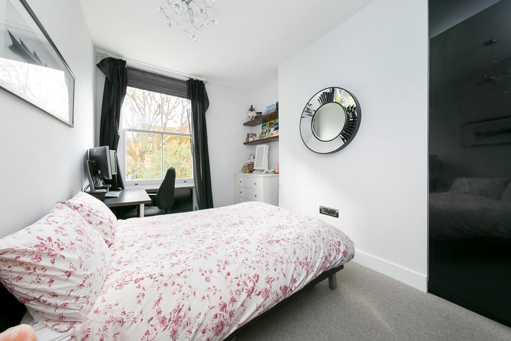 Property photo 2 of 8