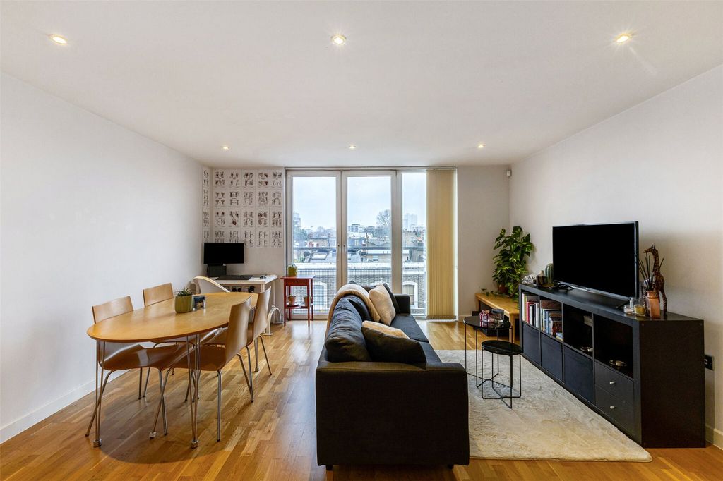 Property photo 1 of 14 Picture No. 15