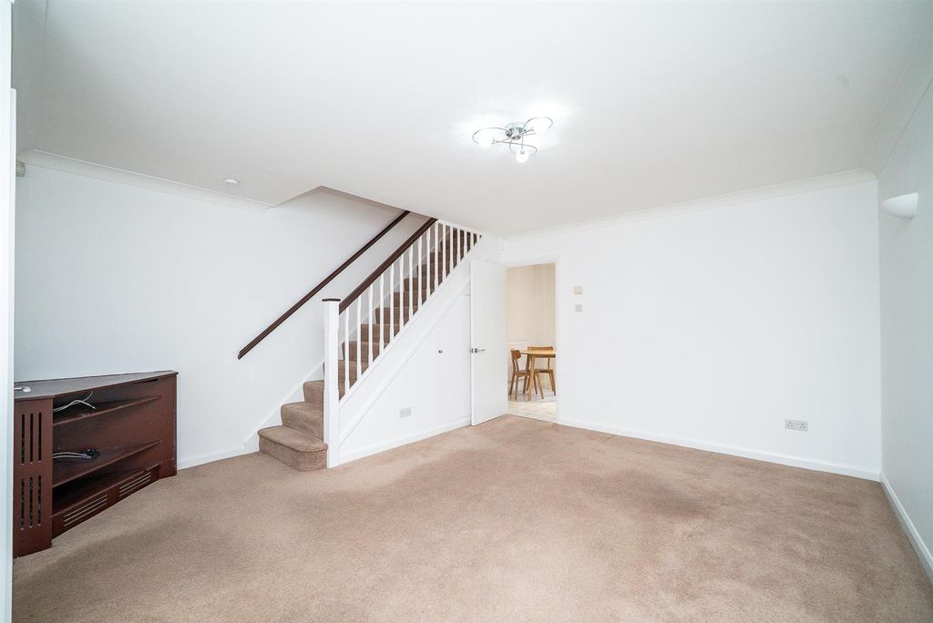 Property photo 3 of 18 30-Halsey-Park-1007.Jpg