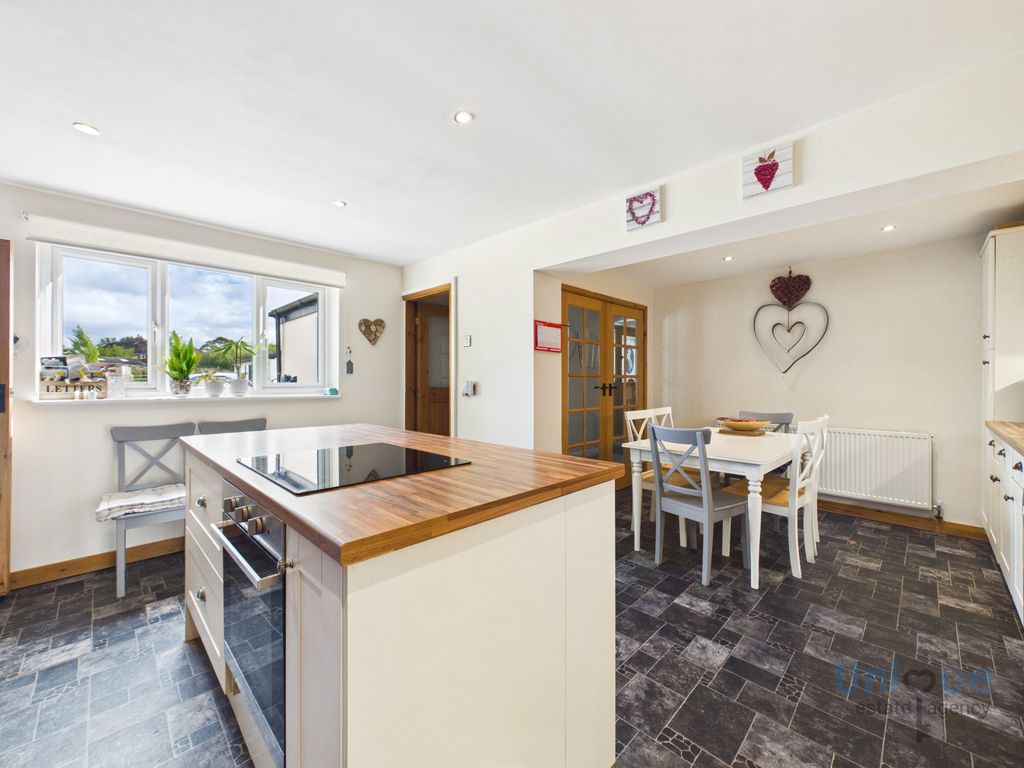 Property photo 2 of 44