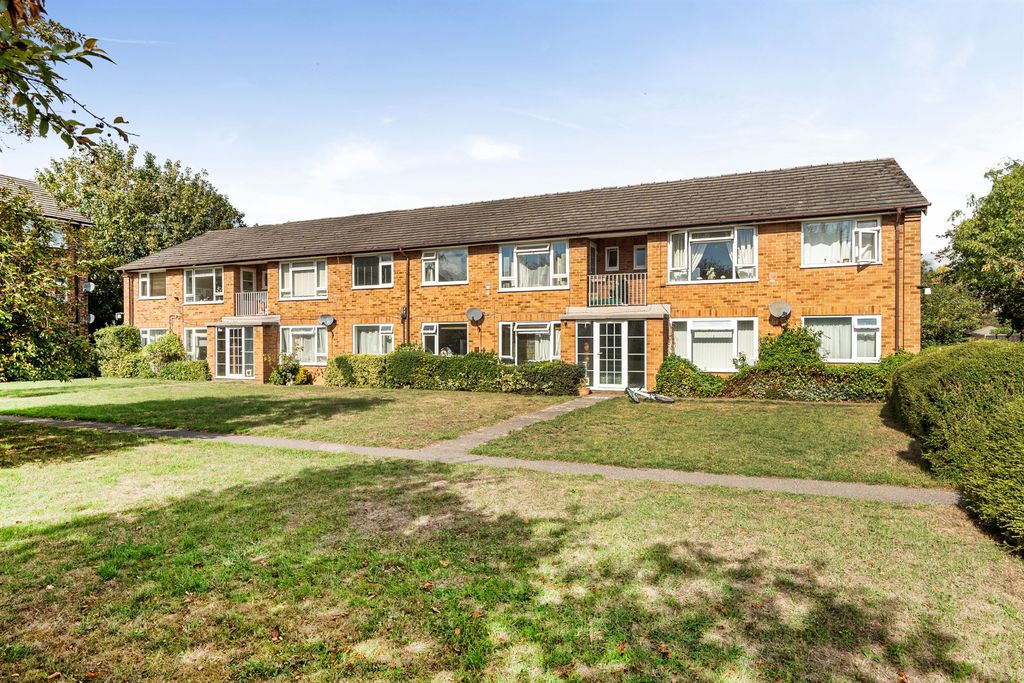 Property photo 1 of 12