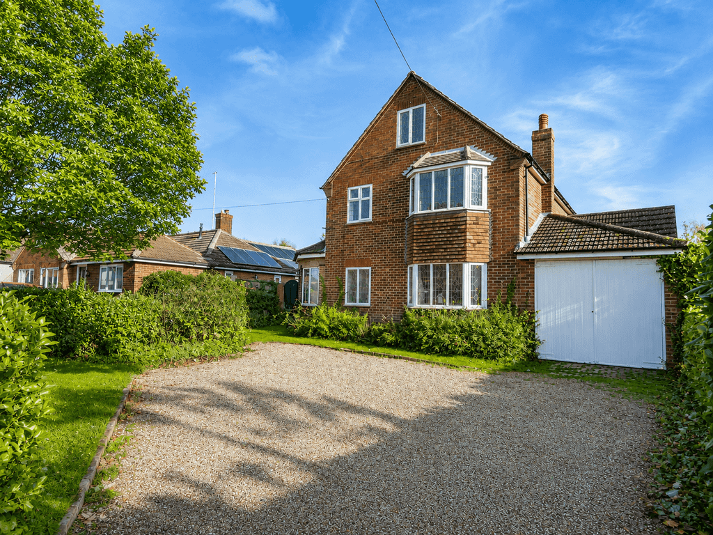 Property photo 1 of 22 3 Bedroom Detached For Sale