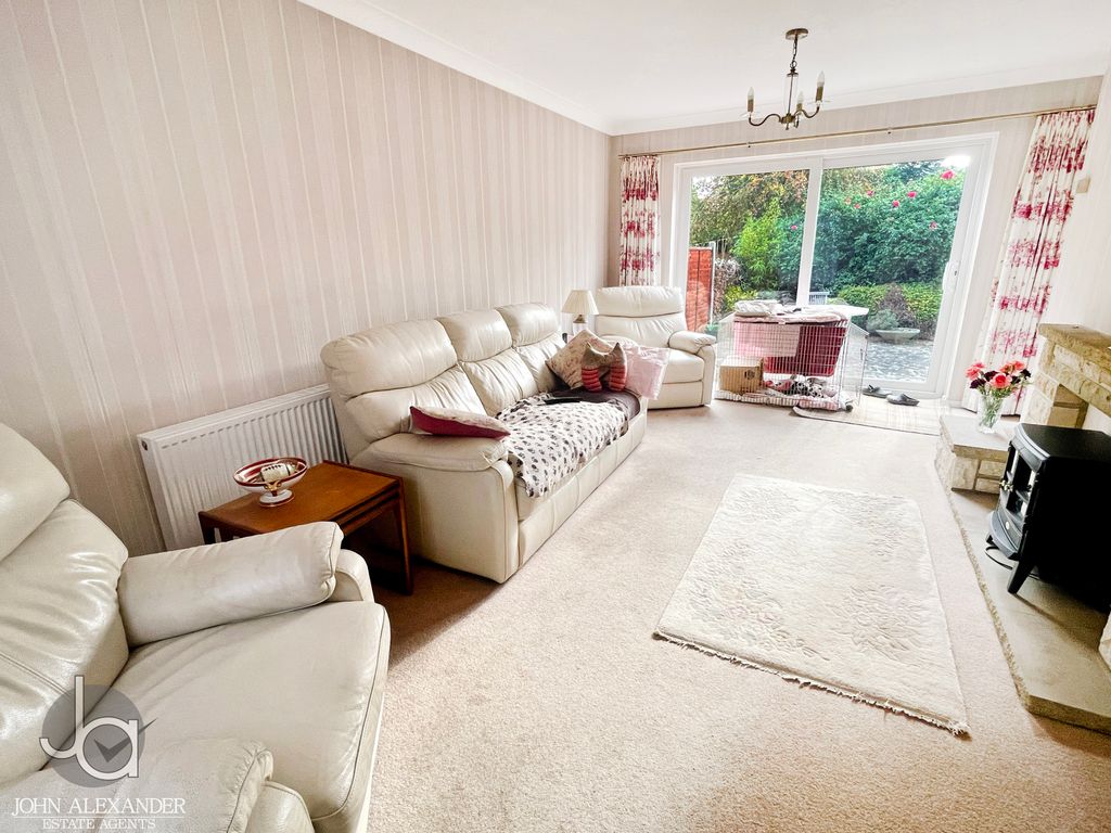 Property photo 3 of 19 20251008_155213821_0.5