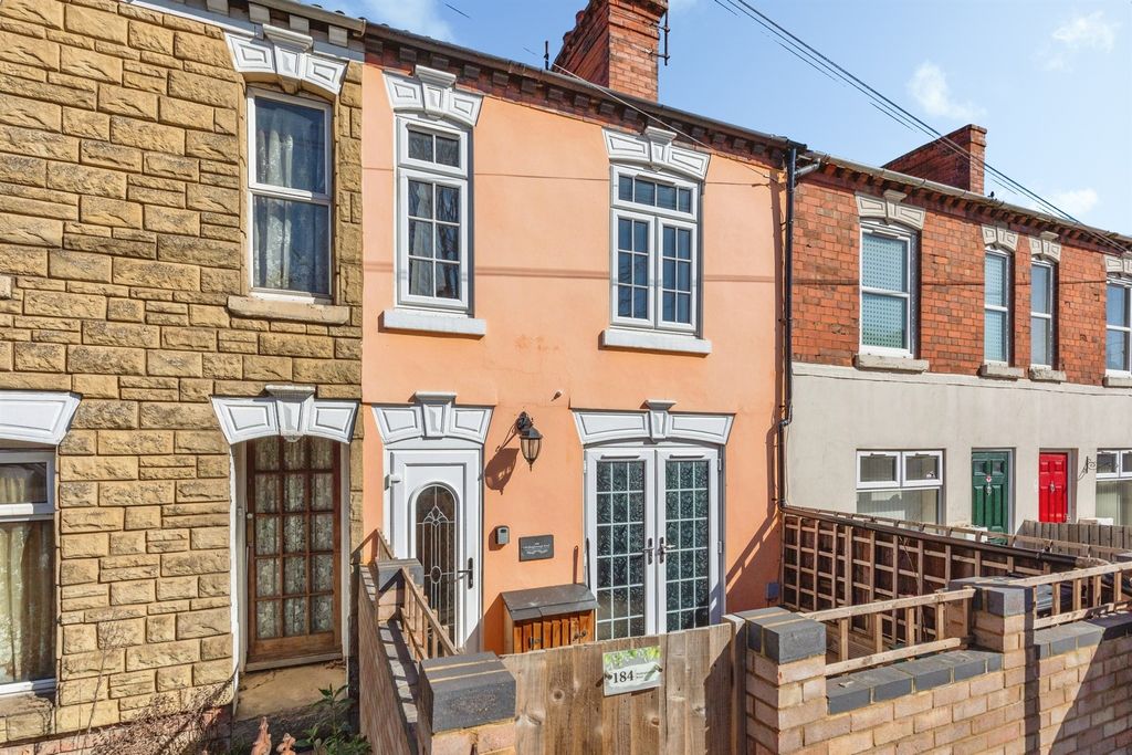 Property photo 1 of 8