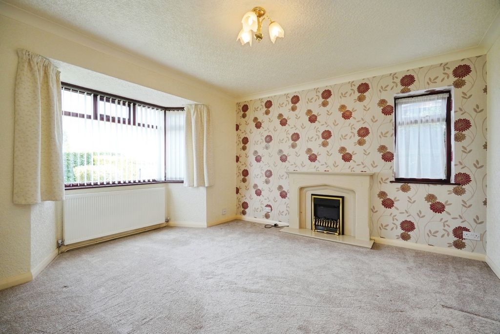 Property photo 3 of 22 Pbox-Img.Jpg