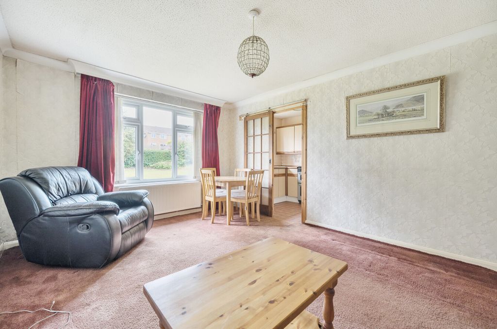 Property photo 3 of 14 1309875-29-684c44...