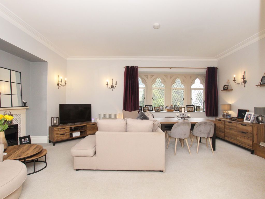 Property photo 3 of 16