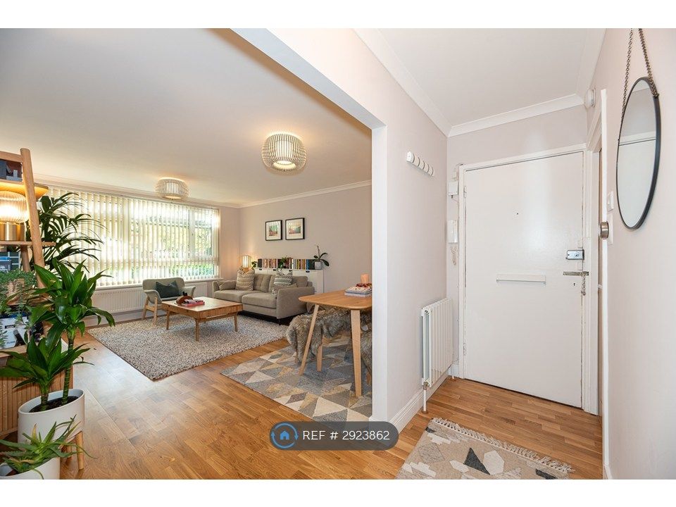 Property photo 2 of 21