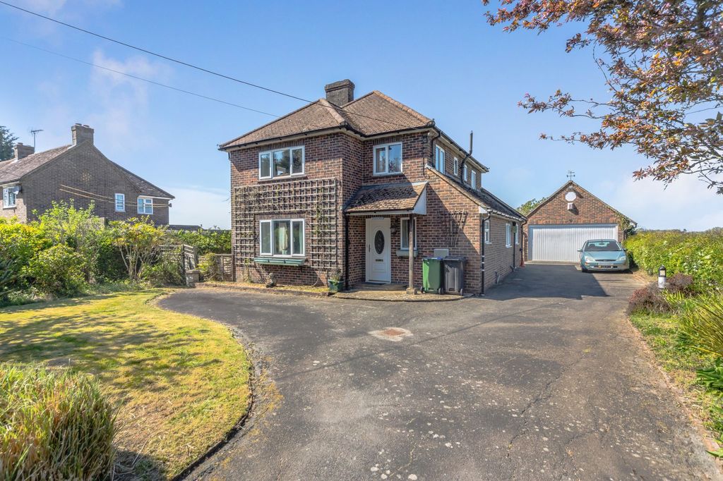 Property photo 1 of 29