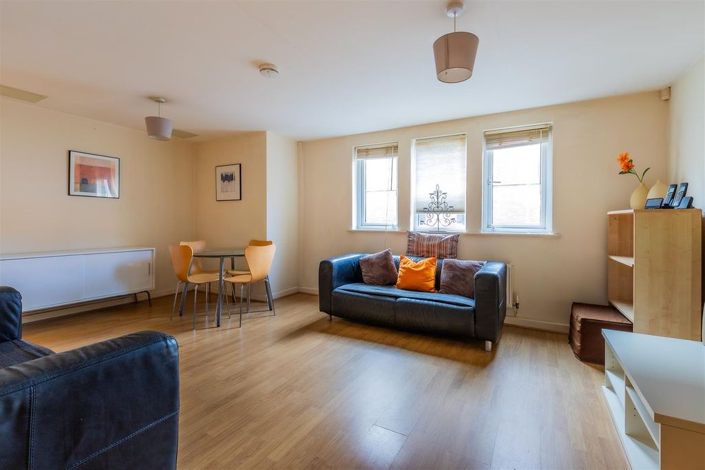 Property photo 3 of 12 72-3.Jpg