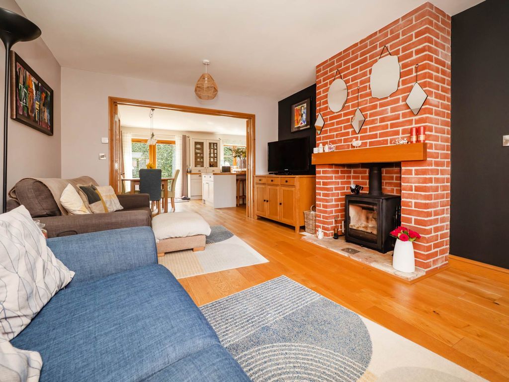 Property photo 2 of 56