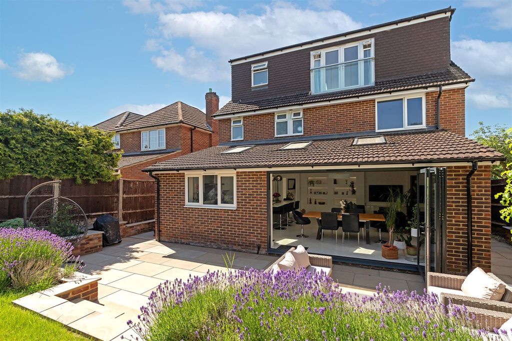 Property photo 3 of 34 17Atoulmindrive-28.Jpg