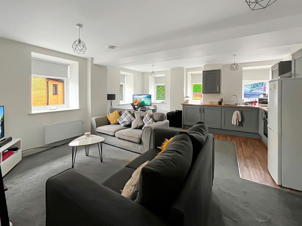 Property photo 3 of 7