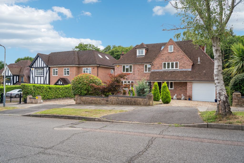 Property photo 1 of 22