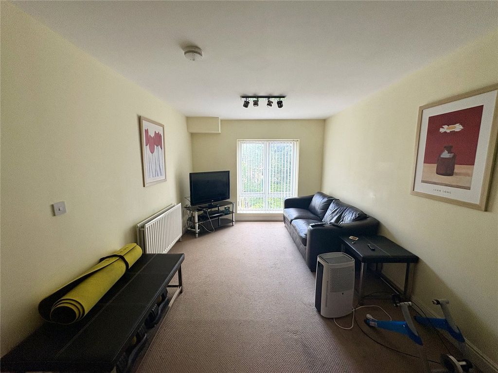 Property photo 2 of 7 Picture No. 01