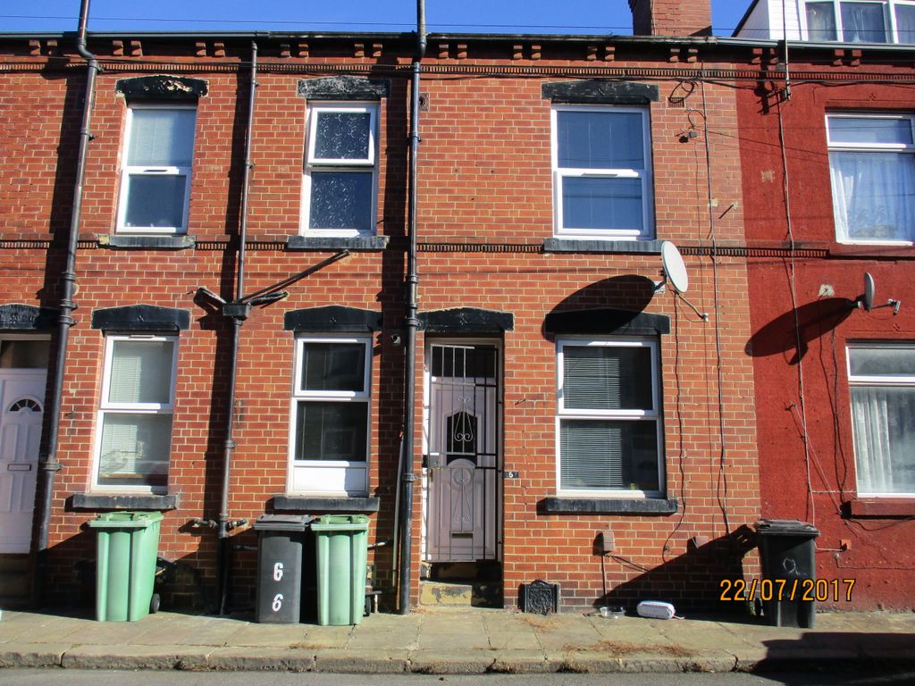 Property photo 1 of 5