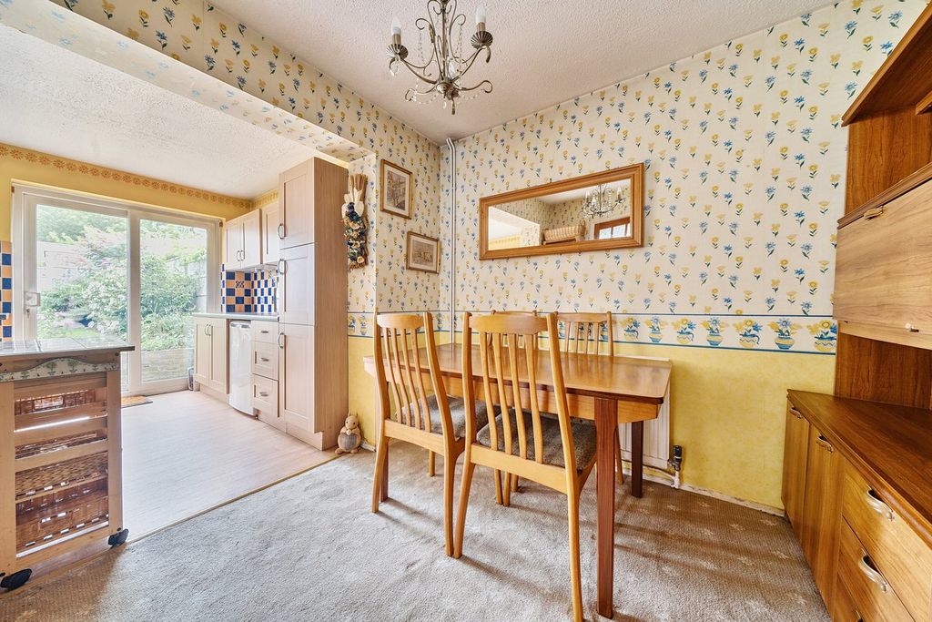 Property photo 3 of 21