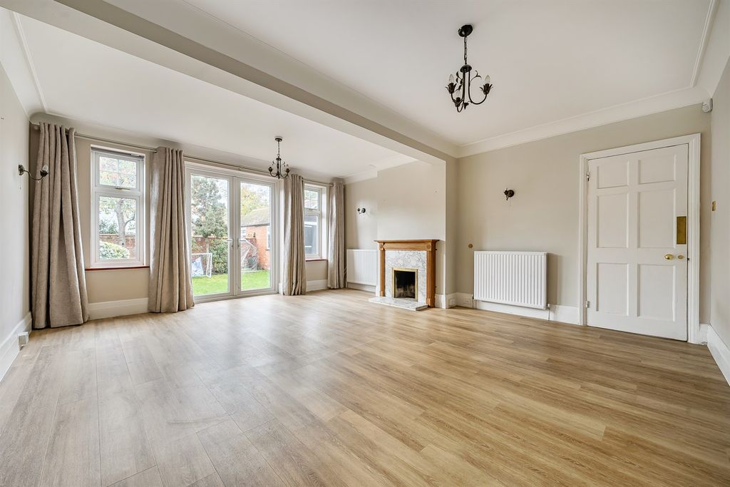 Property photo 3 of 12 Living Room