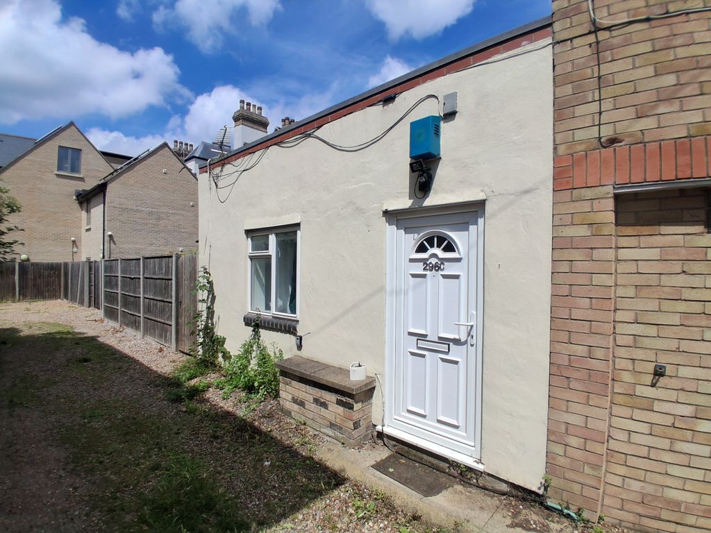 Property photo 1 of 4 Front