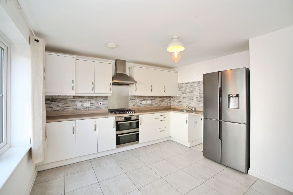 Property photo 3 of 25
