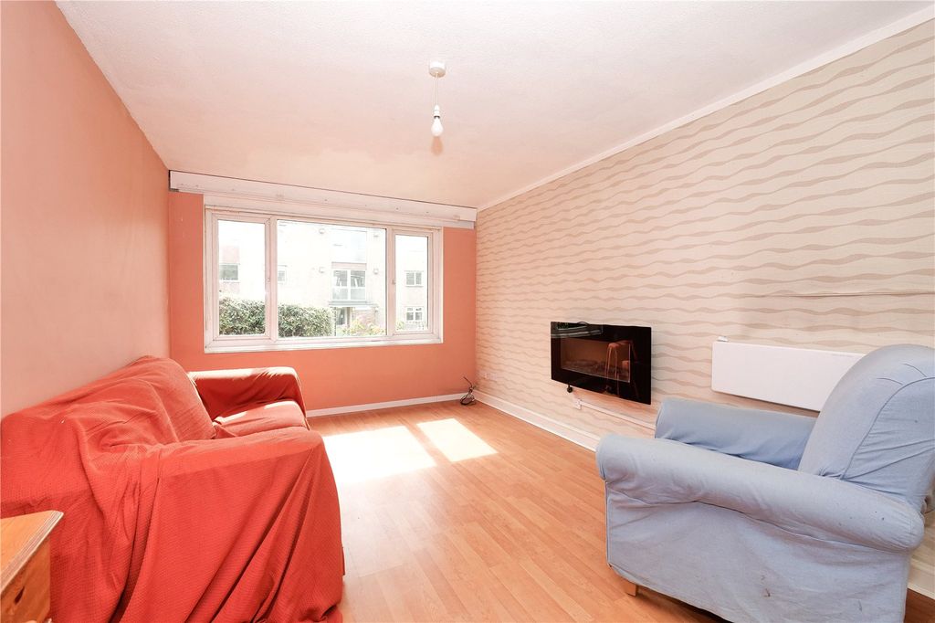 Property photo 2 of 12 Picture No. 01