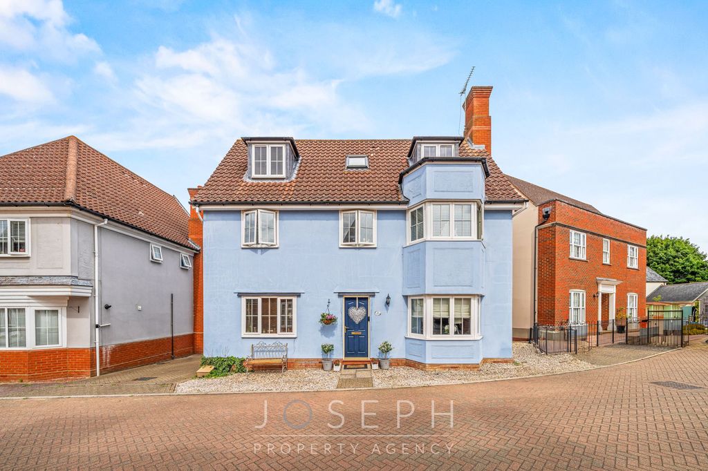 Property photo 1 of 31