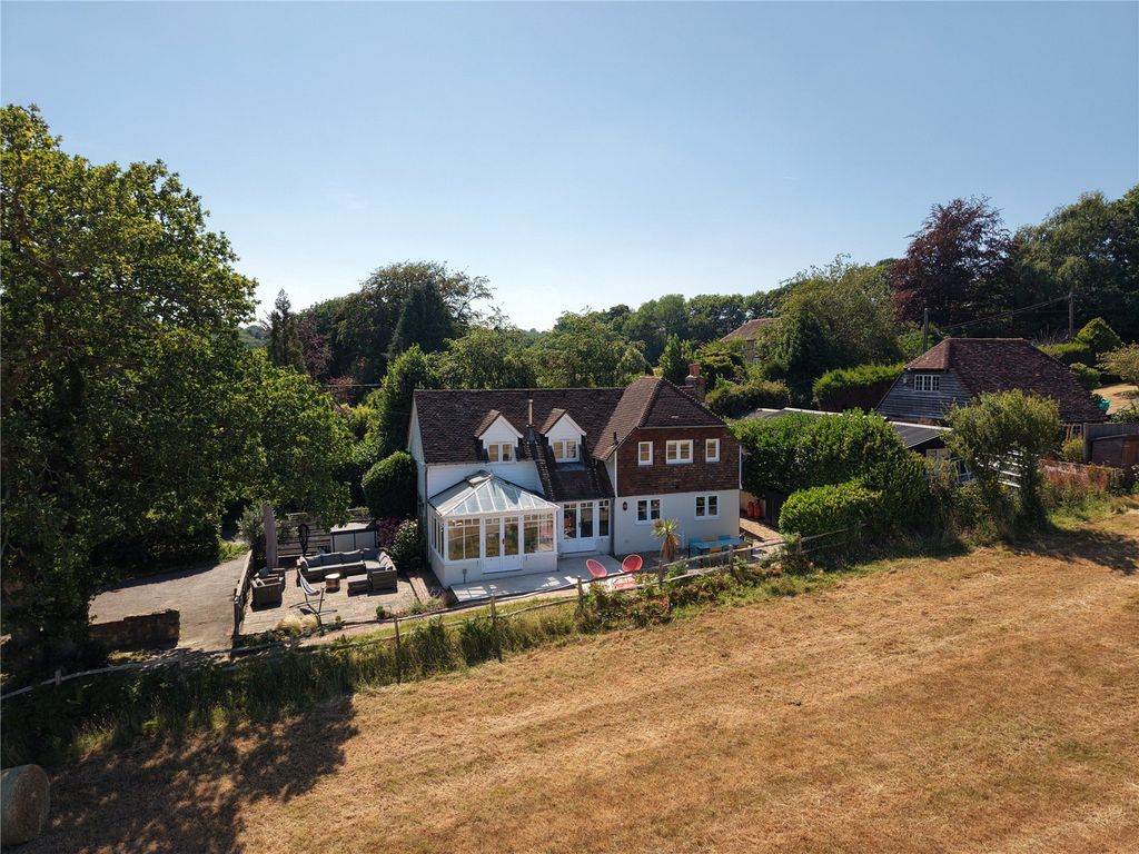 Property photo 2 of 37 Picture No. 08