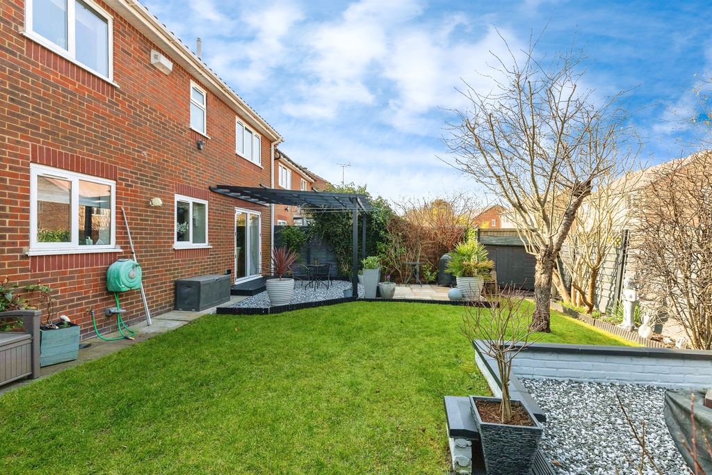 Property photo 1 of 17
