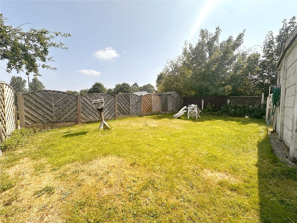 Property photo 2 of 26 Picture No. 16