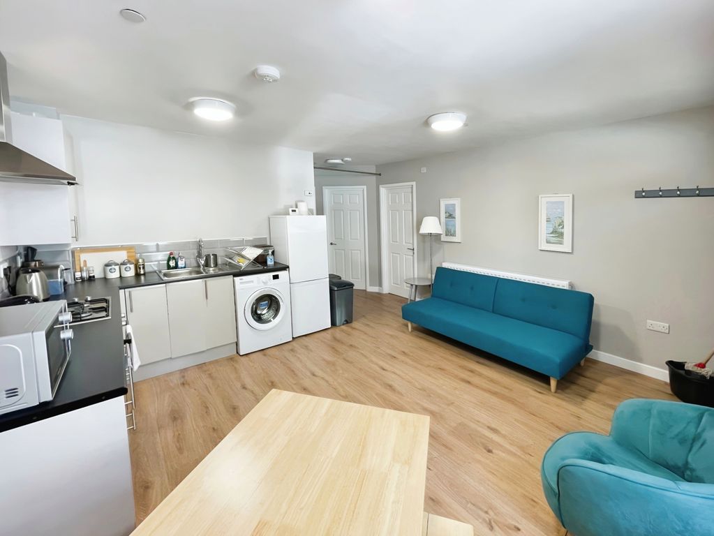 Property photo 3 of 10 Image