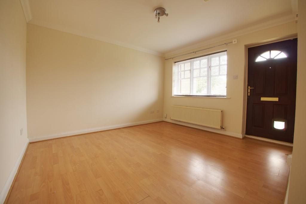 Property photo 3 of 6 Living Room