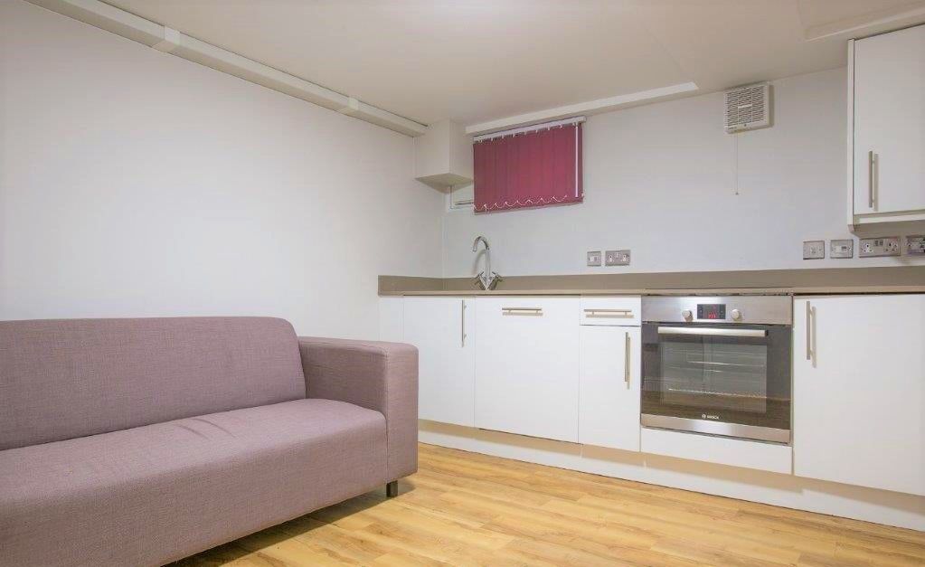 Property photo 2 of 8