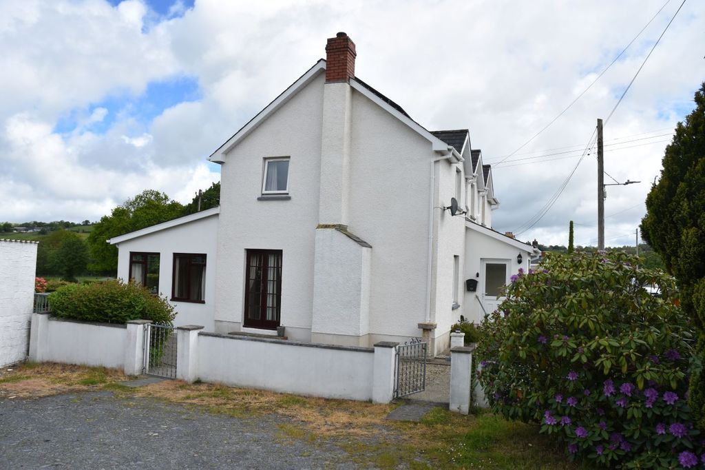 Property photo 2 of 24