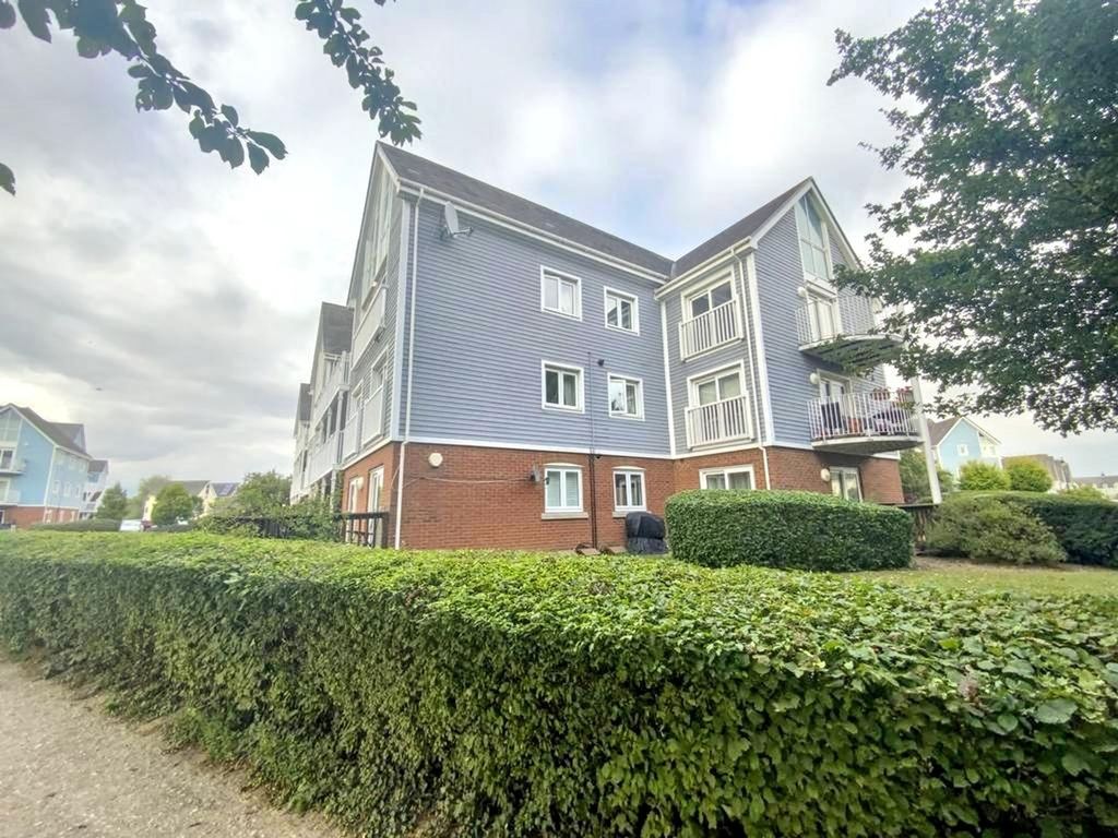 Property photo 2 of 17